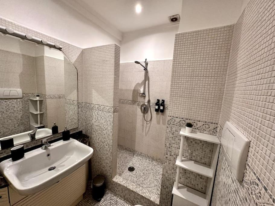 Luxurious Flat Close To The Vatican/Metro Рим Экстерьер фото